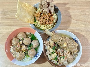 Langganan Anak UI! Mie Ayam dan Bakso Rusuk di Warung Ini Bikin Nagih