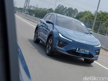 KNKT Sebut Mobil Listrik Berisiko Terbakar di Kapal Laut, Produsen Bilang Aman