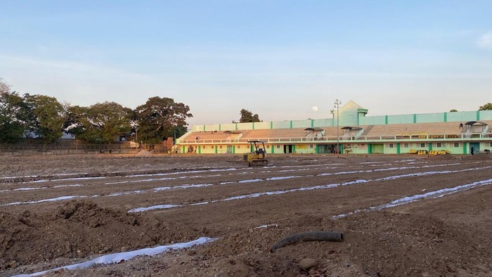 Penataan Stadion Trikoyo Klaten.