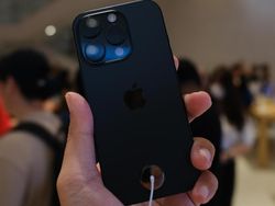 Fanboy Apple Indonesia Berburu iPhone 16 di Malaysia