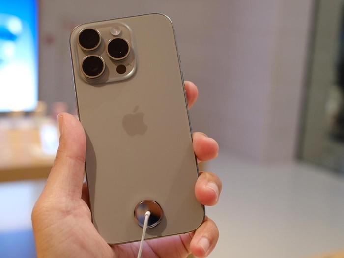Penjualan perdana iPhone 16 di Malaysia