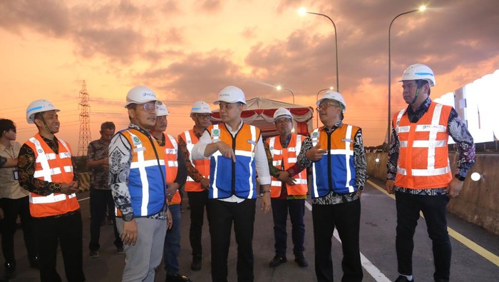 Peresmian Flyover Terminal Teluk Lamong Surabaya
