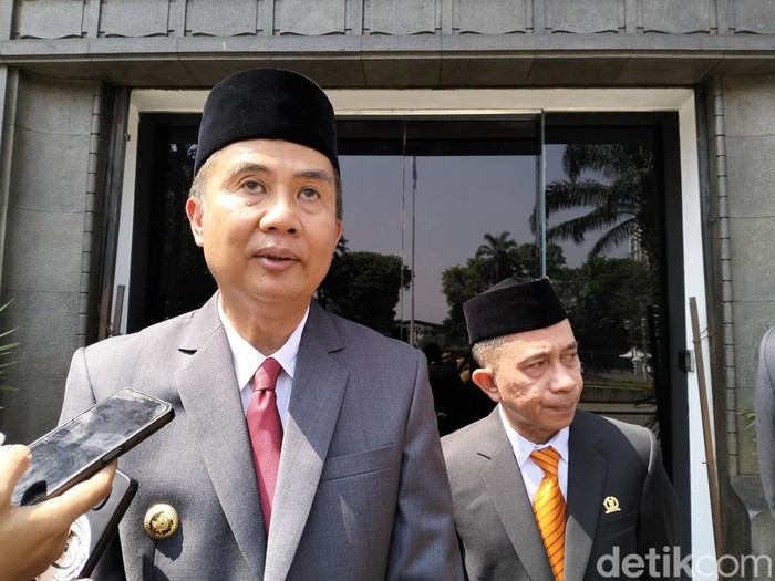 Pj Gubernur Jabar Bey Machmudin
