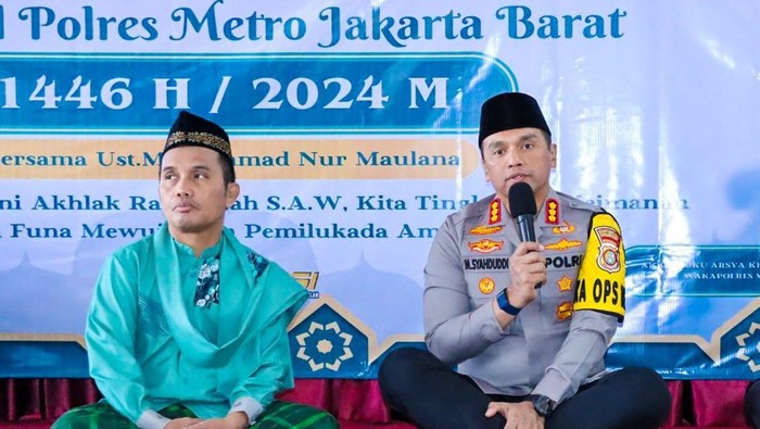 Polres Metro Jakarta Barat menggelar peringatan Maulid Nabi Muhammad SAW.