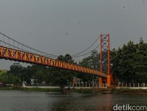 Ini Jembatan Gantung di Alun-alun Barat Depok, Hubungkan Sawangan-Bojongsari