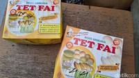 Ciri khas dari ini adalah roti kukusnya yang disebut-sebut selembut kapas. Ada dua varian yang ditawarkan yaitu original dan pandan. 