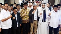 Sahabat Jakarta yang berisikan unsur ulama, kyai, dan ustad melakukan deklarasi mendukung Ridwan Kamil-Suswono di Pilkada 2024.