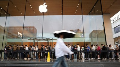Sambutan Antusias Saat iPhone 16 Rilis di China