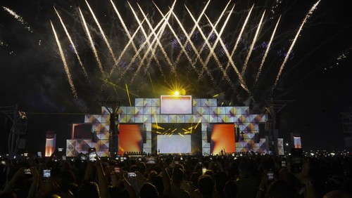 Swedish singer Zara Larsson performs during the Rock in Rio music festival in Rio de Janeiro, Saturday, Sept. 14, 2024. (AP Photo/Bruna Prado)