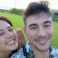 Dalam keterangan foto Aurelie, dia menuliskan: Were engaged!!! Foto: dok. Instagram