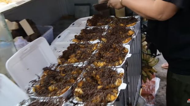 Bosan Susah! Kuli Ini Kini Jualan Pisang Keju Omzet Rp 7 Juta Sehari