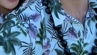 Aurelie Moremans baru saja bagikan kabar bahagia usai dilamar sang kekasih, Tyler Bigenho saat mereka liburan di Hawaii. Foto: Pool/Site