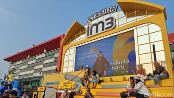 Festival Pestapora tahun ini akan dihadiri setidaknya 90 ribu penonton. Dengan tingginya animo dan padatnya penonton di gelaran musik ini, IM3 mengoptimalkan kapasitas jaringan di seluruh lokasi acara. Foto: Rachmatunnisa/detikINET