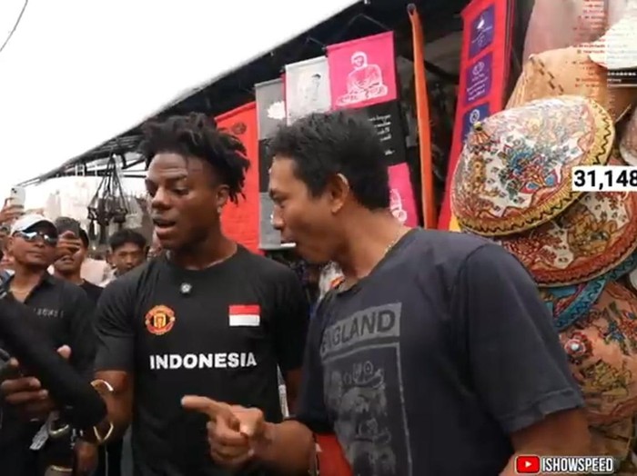 IShowSpeed Beli Souvenir di Bali