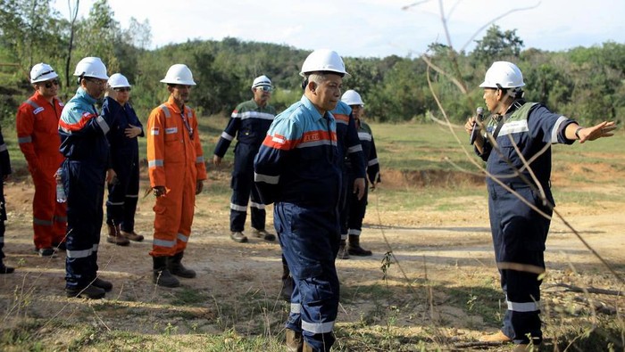 Jaringan Koperasi Siap Kelola Sumur Eks Pertamina Jaringan koperasi Indonesia, melalui Induk Koperasi Unit Desa (INKUD) siap mengelola sumur-sumur minyak idle eks Pertamina.