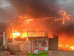 Rumah di Benowo Surabaya Terbakar Diduga gegara Korsleting