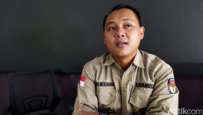 Ketua Divisi Perencanaan Data dan Informasi KPU Pandeglang, Rodi Hardiana (Aris Rivaldo/detikcom)