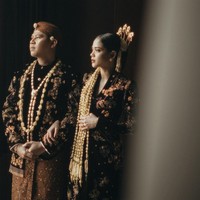 Dhabitannisa tahu, menikahi Nino berarti juga mencintai @liverpoolfc seumur hidup, tulis Nino. Foto: dok. The Bride Story