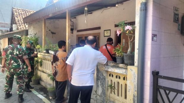 peluru nyasar di surabaya