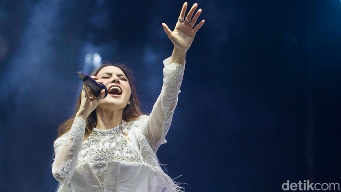 Hari kedua Pestapora 2024 jadi ‘pestanya perempuan’. Ada Mahalini, Duo Maia hingga Mulan Jameela tampil memukau penonton, Sabtu (21/9/2024).