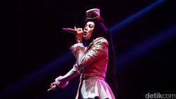 Aksi Panggung Mahalini hingga Duo Maia Memukau Penonton Pestapora Aksi Panggung Mahalini hingga Duo Maia Memukau Penonton Pestapora