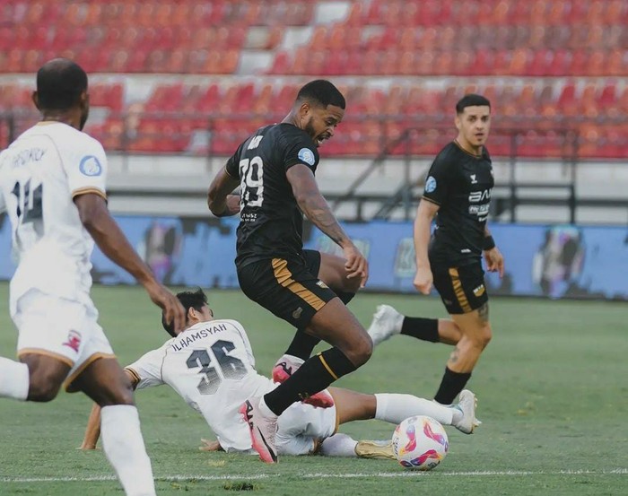 Pertandingan Dewa United Vs Madura United