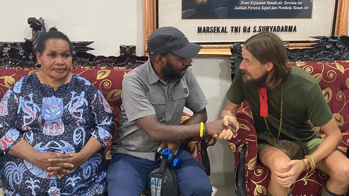Pilot Susi Air Phillip Mehrtens dibebaskan setelah 18 bulan ditahan sayap militer OPM - Saya keluar dengan kondisi aman dan sehat