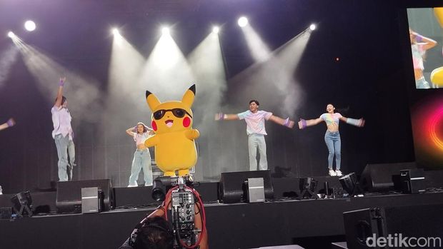 Atraksi drone di Pikachu's Indonesia Journey Jakarta.
