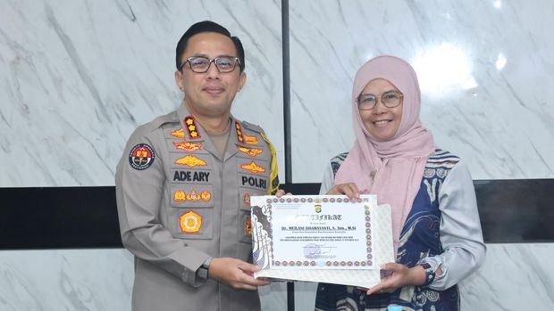 Polda Metro Jaya meminta polres dan polsek membangun cooling system menjelang Pilkada 2024.