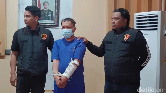 Polresta Banyumas menangkap OV (44) pemerkosa mahasiswa Unsoed, Sabtu (21/9/2024).