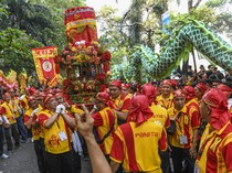 Potret Semarak Ritual 12 Tahunan Gotong Toapekong di Tangerang