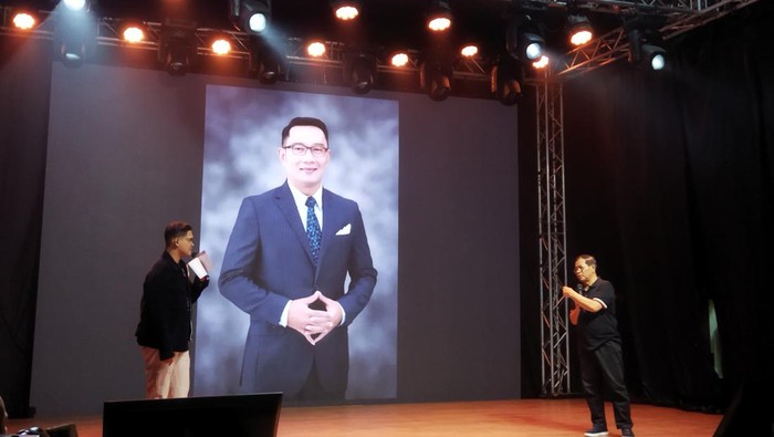 Pramono ajak Ridwan Kamil bertarung di Pilgub Jakarta