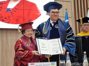Daftar 13 Gelar Honoris Causa Megawati, Terbaru dari Silk Road University