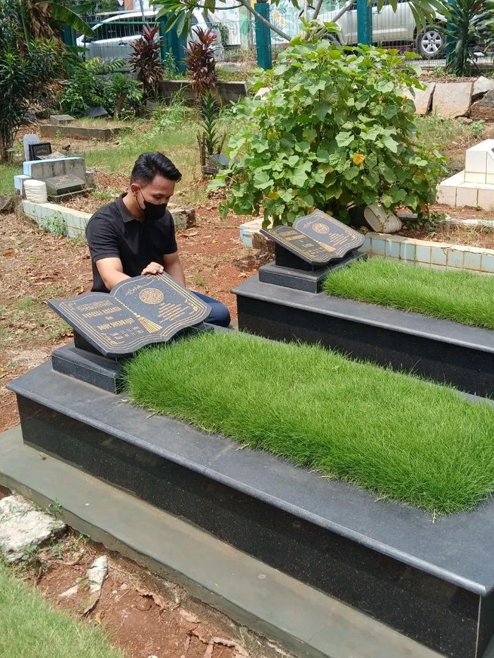 Sopir Vanessa Angel Joddy, mantan sopir Vanessa Angel.