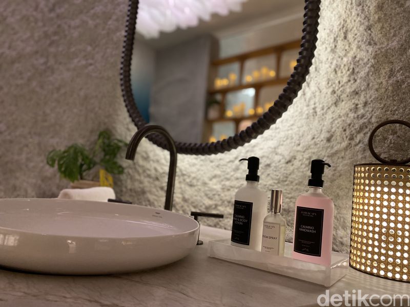 Spa Karya Vivianne Faye di The Colours of Indonesia (TCOI) 2024 bertema 'Summer Home'.