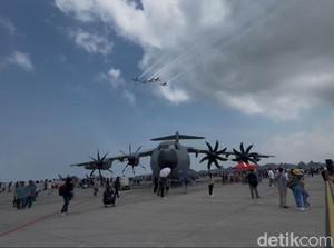 Antusias Pengunjung Asal Kalimantan dan Jimbaran Saksikan Bali Airshow 2024