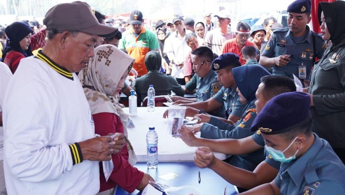 TNI Gelar Bakti Kesehatan Gratis