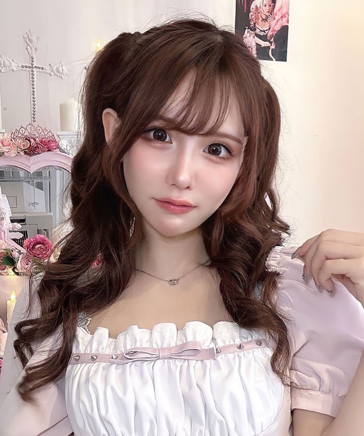 X/Nyairin_518