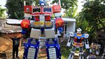 Aksi Kreatif Bikin Robot Gundam Raksasa Terkenal