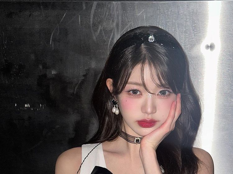 8 Potret Jang-Sa-Ka-Won, Artis Korea yang Jadi Standar Kecantikan Remaja