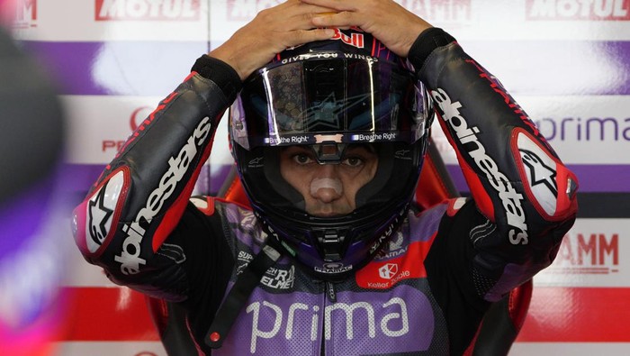 MISANO ADRIATICO, ITALY - SEPTEMBER 20: Jorge Martin of Spain and Prima Pramac Racing look on at box during free practice of the MotoGP of Emilia Romagna at Misano World Circuit on September 20, 2024 in Misano Adriatico, Italy. (Photo by Danilo Di Giovanni/Getty Images)
