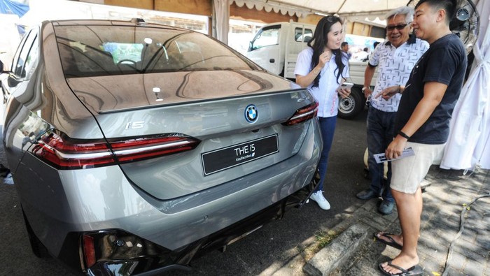 ACC Tawarkan Bunga 0% di Ajang Carnival Bandung Astra Credit Companies (ACC) menggelar pameran mobil bertajuk ACC Carnival di Bumi Hejo, Kota Baru Parahyangan, Bandung, Jawa Barat. Beragam penawaran mernarik pun disajikan.