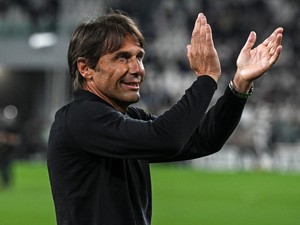 Conte Bangga, Bawa Napoli Raih Scudetto saat Tak Didesain untuk Juara