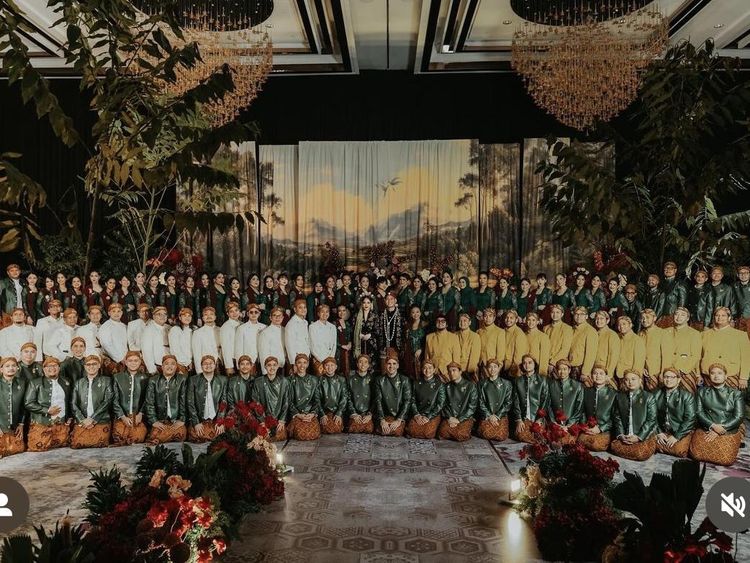 Foto Bridesmaid & Groomsman Pernikahan Nino RAN, Ada BCL, Rossa, Hingga Afgan