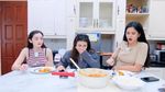 Hana Saraswati Ditantang Masak Nasi Gila Bareng Sahabatnya