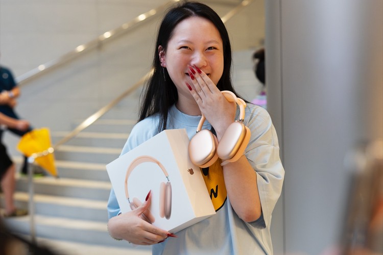 iPhone 16 di Apple Store