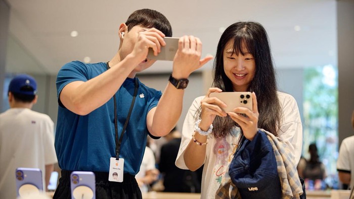 iPhone 16 di Apple Store