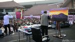 Momen SBY Melukis di Panggung Pestapora 2024