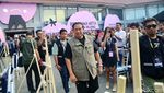 Momen SBY Melukis di Panggung Pestapora 2024