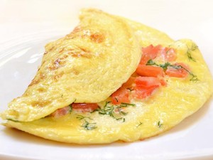 Rahasia Bikin Omelet yang Lembut dan Fluffy dari Chef, Gampang Dicontek!